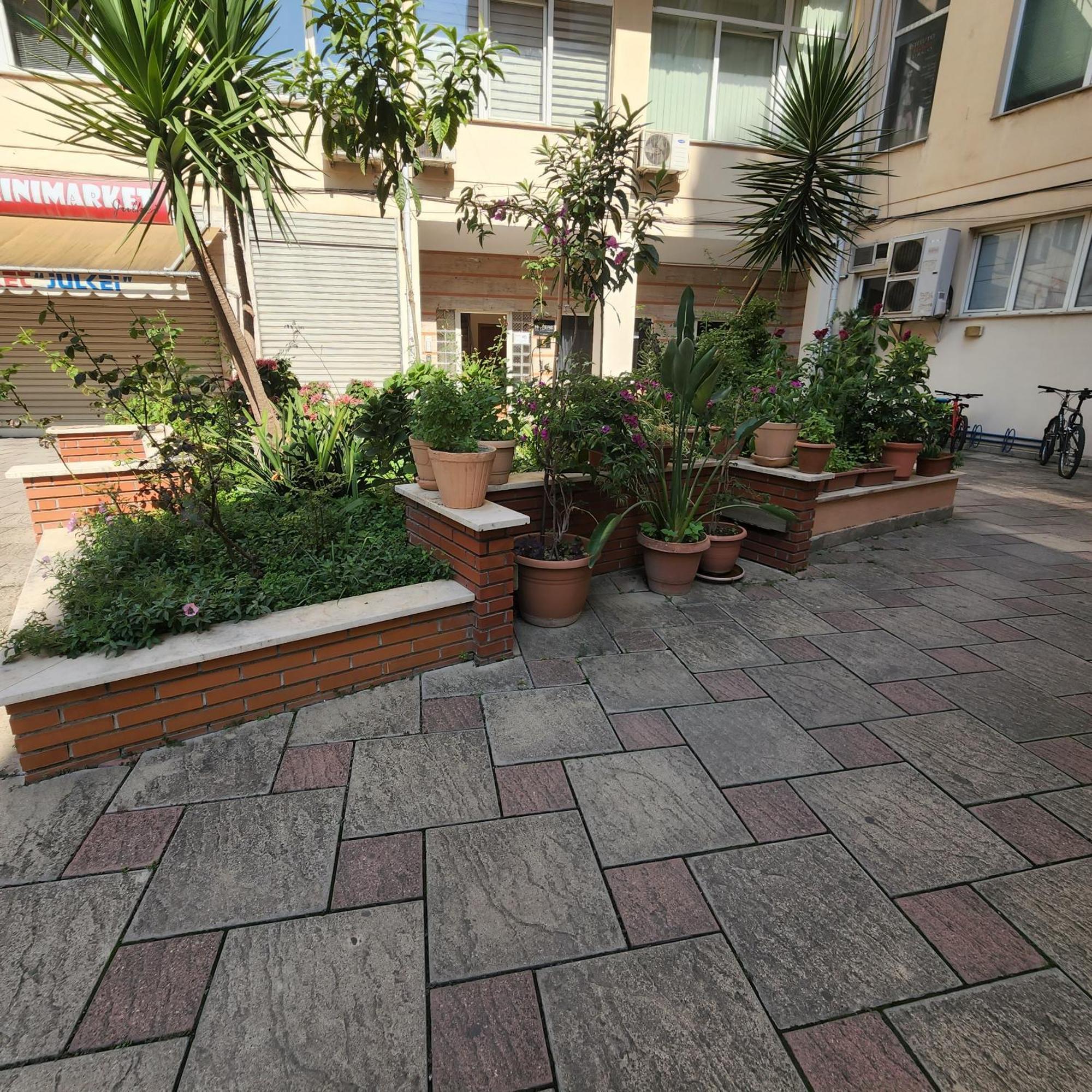 Kalpazo Home Skanderbeg Square Tirana Kültér fotó