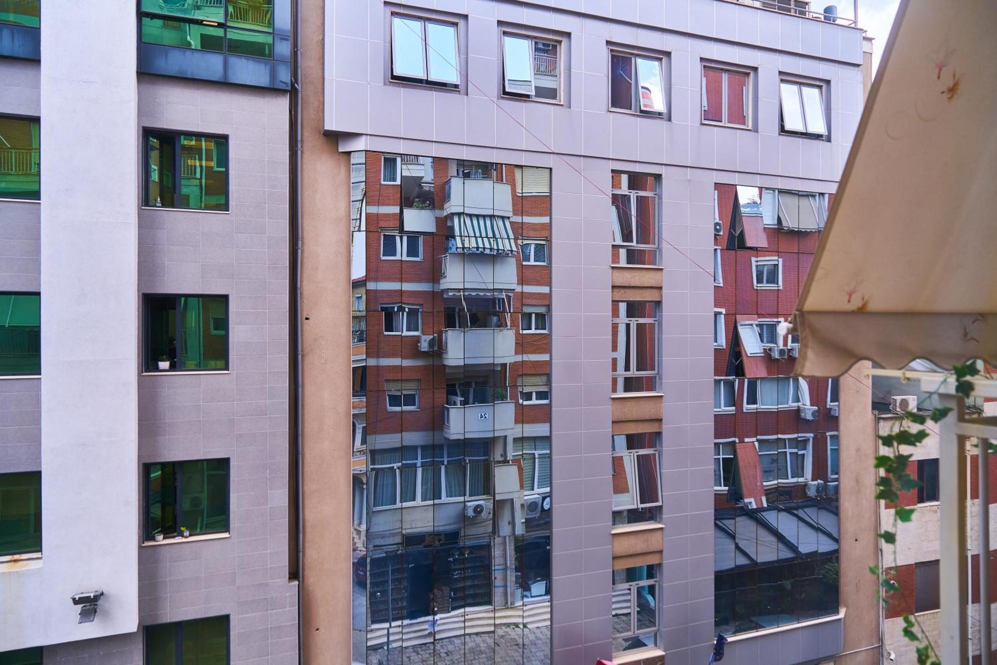 Kalpazo Home Skanderbeg Square Tirana Kültér fotó